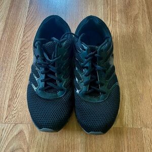 K-Swiss Black Mesh Athletic Shoes 10.5